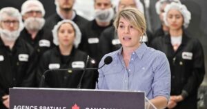 Canada recruits dozens of foreign scientists and researchers, many from U.S.