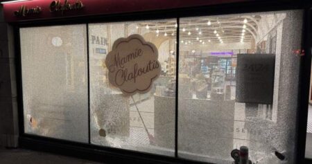 Montreal self-serve bakery vandalized again as anti-tech message left