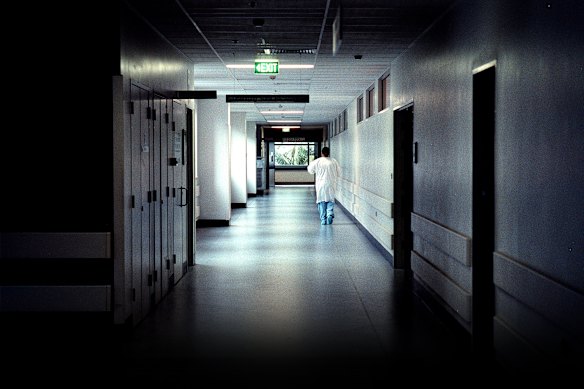 Doctors will walk off the job at several major public hospitals across Melbourne next week.