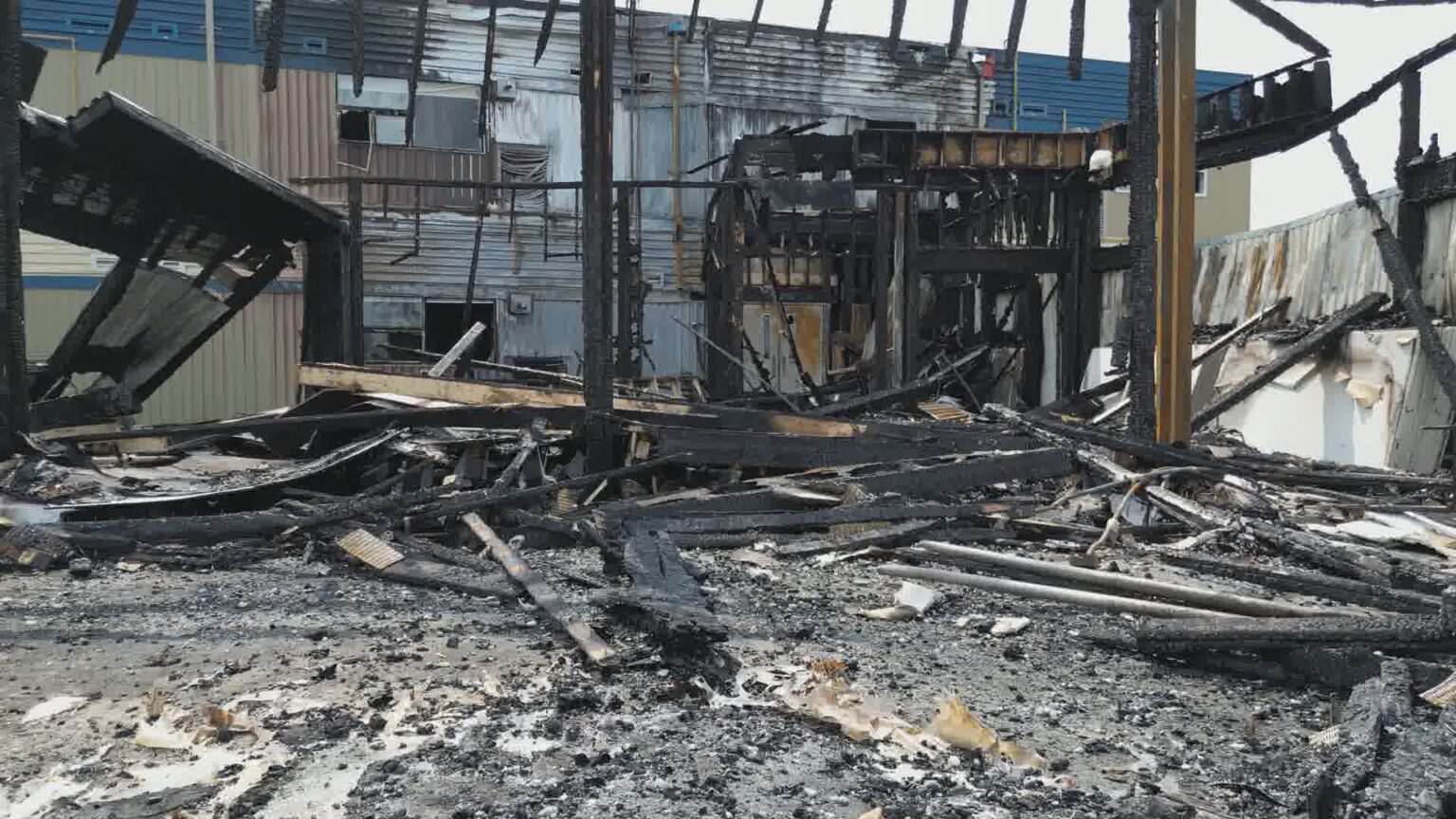 Police deem Saskatoon high school fire ‘suspicious,’ launch investigation