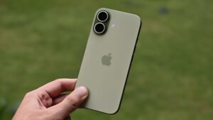 Apple Might Skip the iPhone 18 This Year. Is the iPhone 17 Still Worth It?