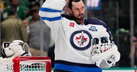 Winnipeg Jets goaltender Connor Hellebuyck goes public with trade request