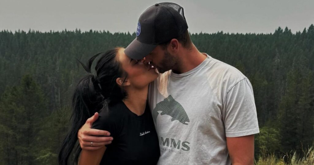 ‘Mormon Wives’ Star Dakota Mortensen Packs on the PDA With Shinia Powell After Drama