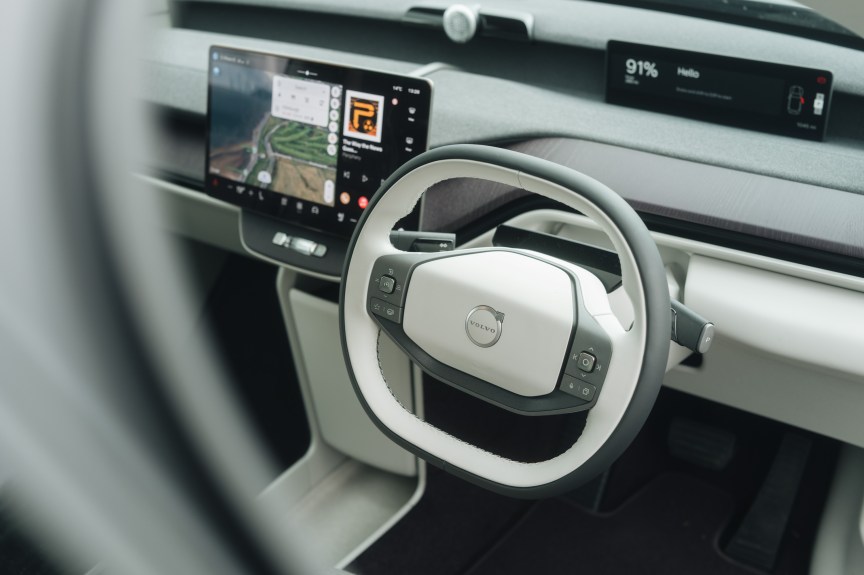 Image of a Volvo steering wheel