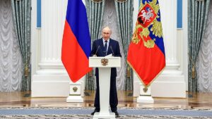 EU will condemn war at G20 summit 'irrespective' of Putin's attendance