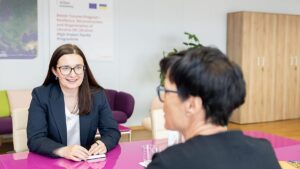 EU Commission scrambles to keep pace with Moldova's accession push