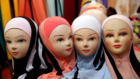 Austria's new headscarf ban for under-14s sparks debate