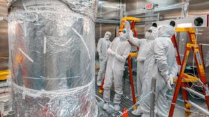 Flash of light gives scientists burst of inspiration