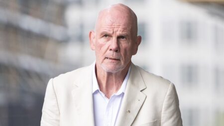 SMH journalist Peter FitzSimons gives evidence; former 2GB broadcaster’s indecent assault, sexual touching trial continues