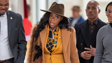 Jasmine Crockett torched for honoring singer with notorious history of violence: 'Completely vile'
