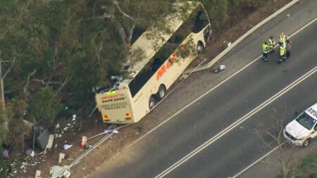 Man dead, several injured after Melba Highway bus collision near Kinglake
