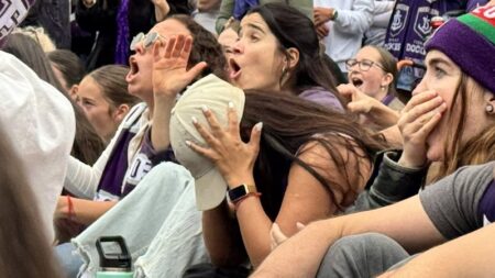 Agony in Fremantle as Dockers fall at the final hurdle