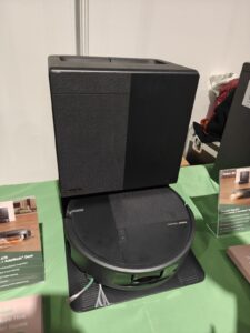 This Robot Vacuum Aims to Compete With the Suction Power of a Stick Vacuum