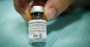 Flu and COVID-19 vaccinations are underway. Here’s each province’s approach