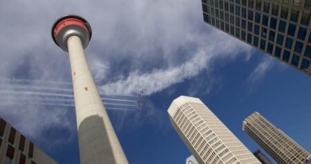 Snowbirds to make final flight at Grey Cup in Calgary