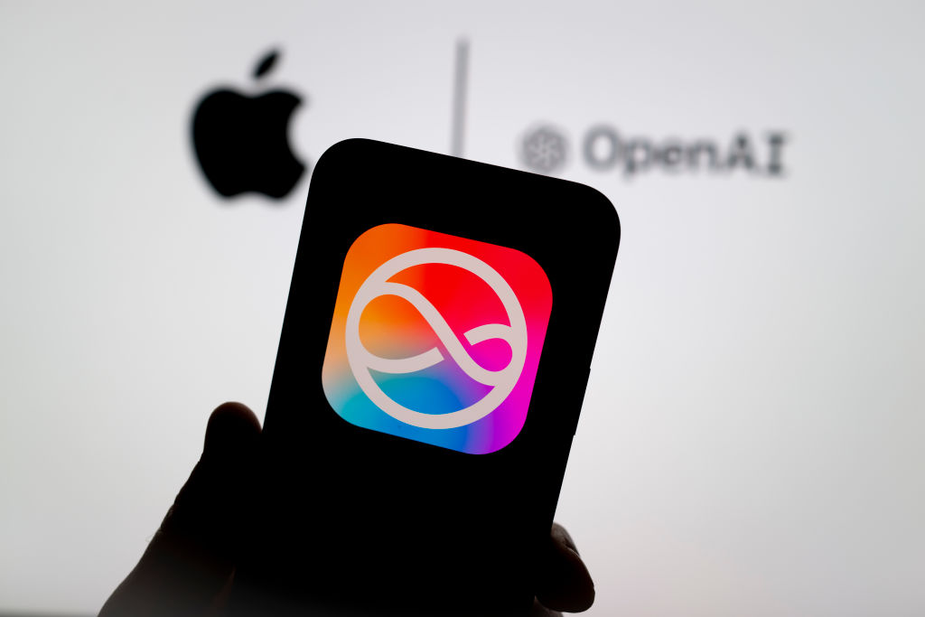 Siri AI Will Have Deep Integration With ChatGPT and Claude Models, Leaked Build Shows