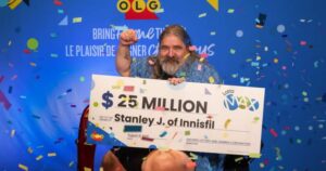 ‘A friggin’ millionaire’: Ontario man snags $25M Lotto Max jackpot