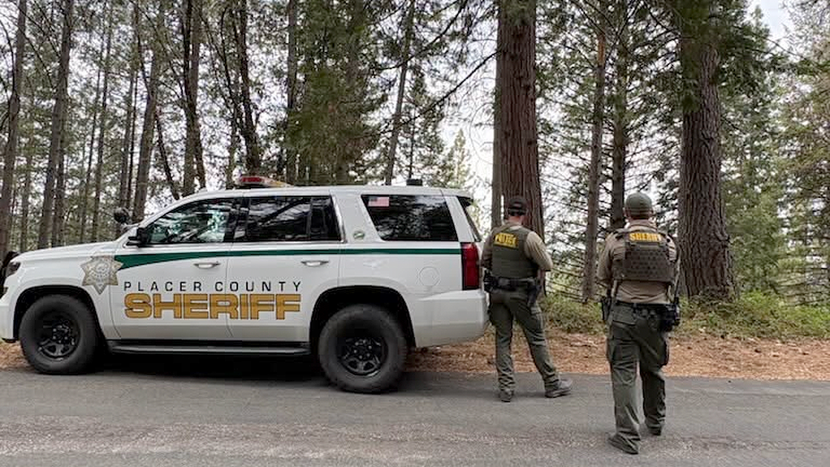 Massive law enforcement manhunt in Iowa Hill
