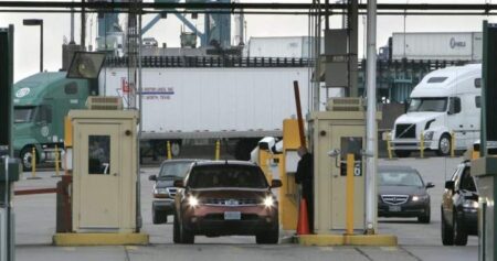 Ontario student accused in U.S. of taking airport photos for Chinese official