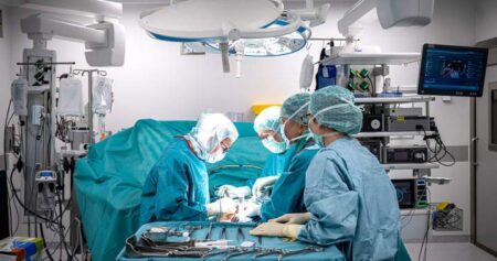 Doctors urge women to remove fallopian tubes to reduce ovarian cancer risk