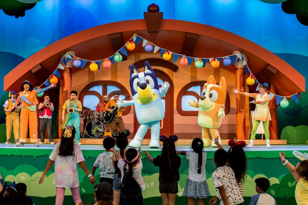 A photo of the Bluey show at Disneyland