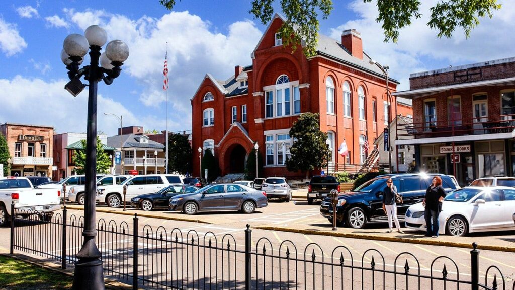 Police near Ole Miss respond to suspected overdose, say 'not student-related'
