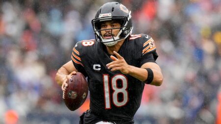Bears QB Caleb Williams shuts down reporters asking about his hamstring injury: 'It's not deserving'