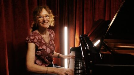 The Brisbane vet who traded stethoscopes for saxophones