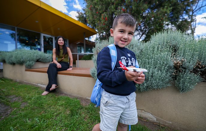 Why some educators think Labor’s $14 billion kinder promise won’t work