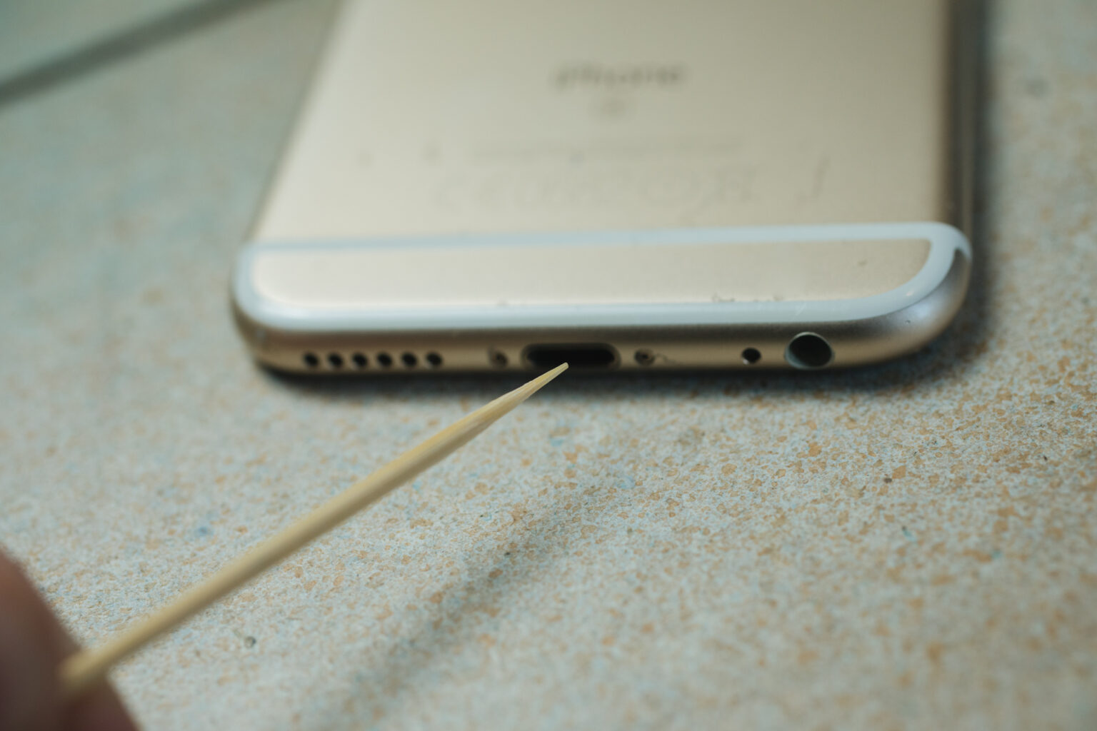 My iPhone Wouldn’t Charge but My Simple Trick Fixed It Easily
