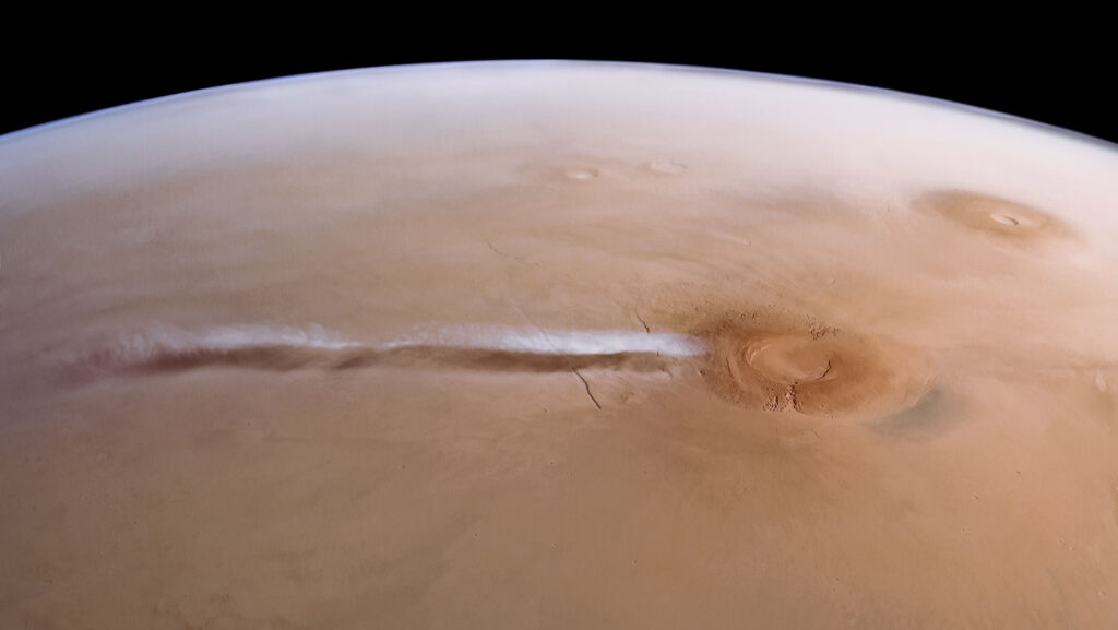 A striking Mars cloud may be born from surprising physics