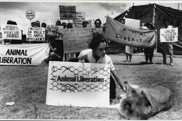A protest outside Wentworth Park in 1987.