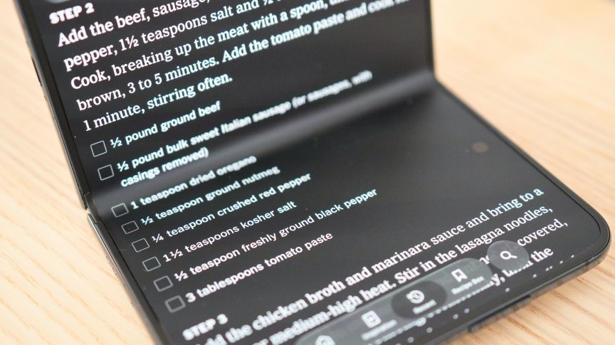 NYT Cooking on iPhone Duo
