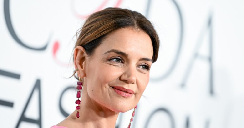 Bye, Puffer! Katie Holmes’ Cool-Girl Trench Coat Style Makes Any Fall Outfit Look 10x Richer