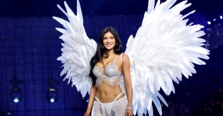 Why Kylie Jenner Was Chosen to Wear $50 Million Fantasy Bra at Victoria’s Secret Fashion Show