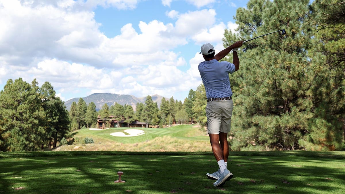Golfing in Arizona