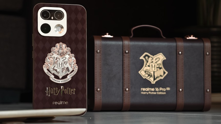 Realme 16 Pro 5G Harry Potter Edition phone and its trunk case.