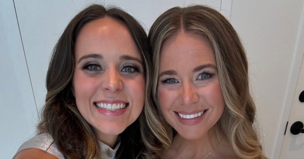 Jinger Duggar Recalls Confiding in Sister Jana About Eating Disorder: ‘I Was Weeping’