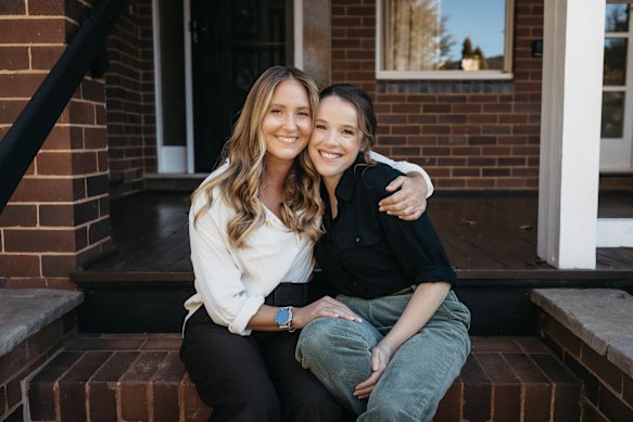 Xanthe Croot, right, and Bee Solomon: ‘I’ve honestly never known anyone as kind as Bee.’