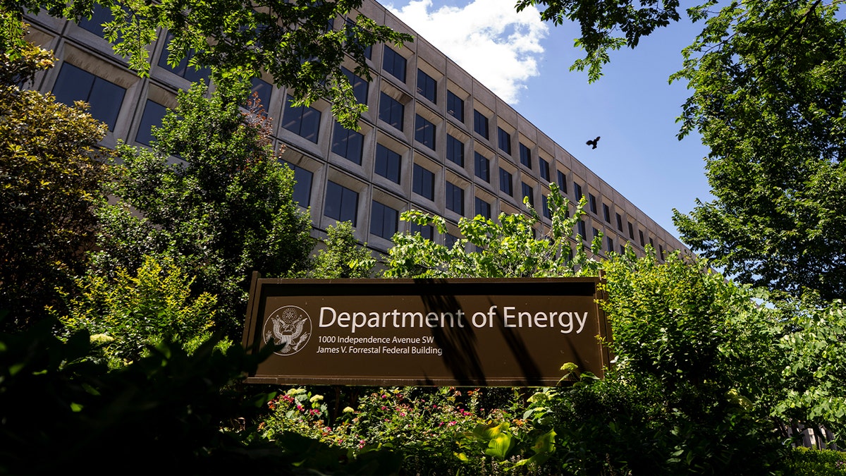department of energy building exterior