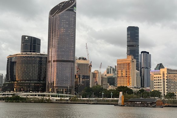 Rain and thunderstorms are possible after a warmer streak in Brisbane. 