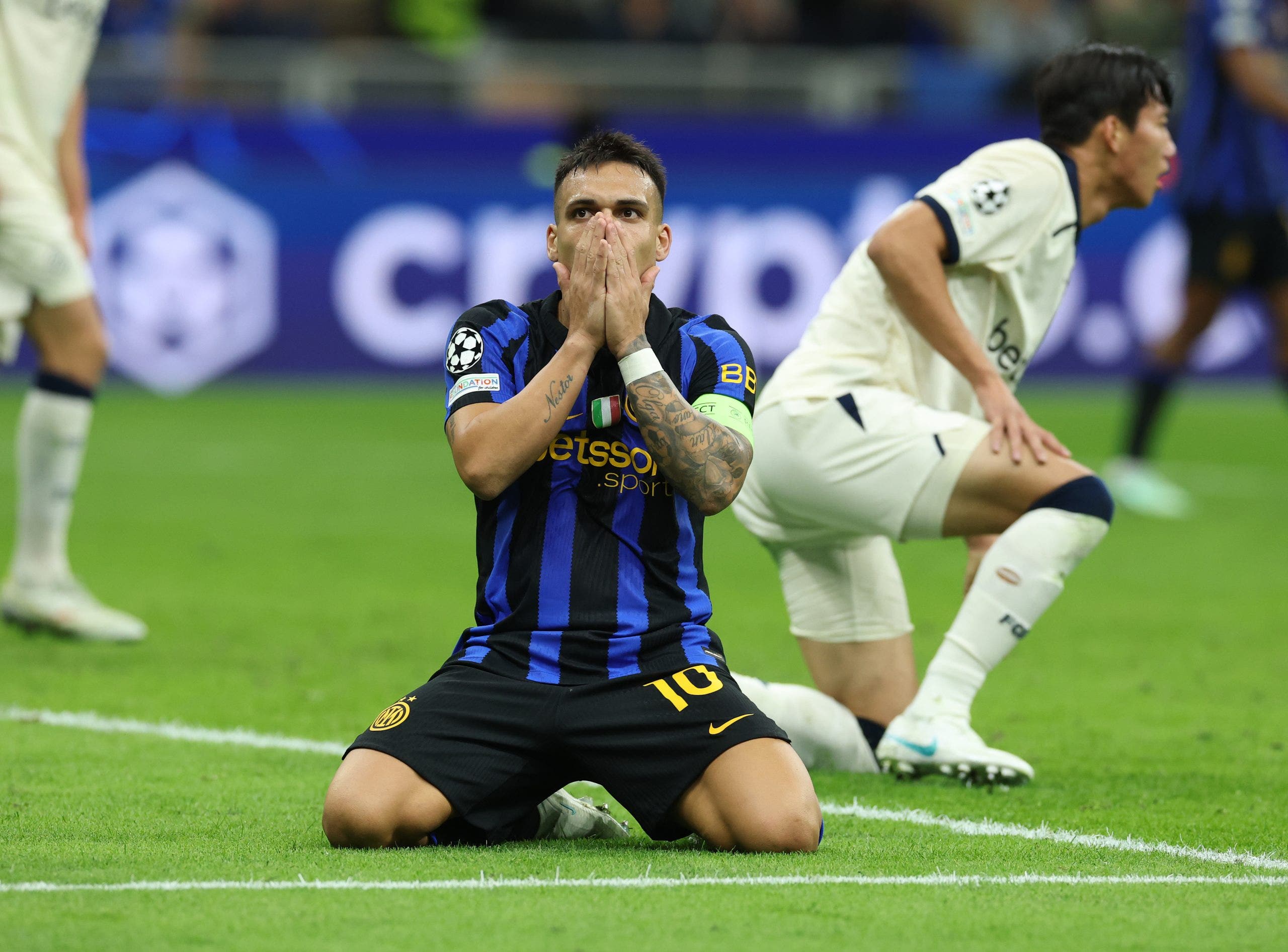 Lautaro Martinez will sit out the Milan derby due to injury (Photo by Claudio Villa/Getty Images)