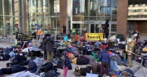 Protesters stage ‘die-in’ against pesticides in Montreal
