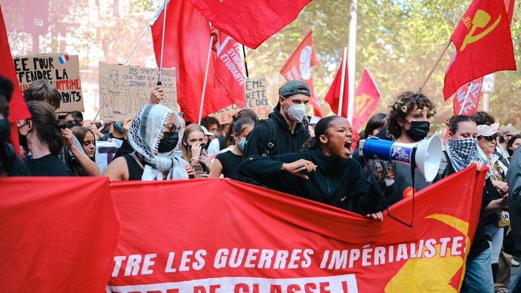 French school riots deepen as experts point to far-left alliance fueling ‘broader confrontation’